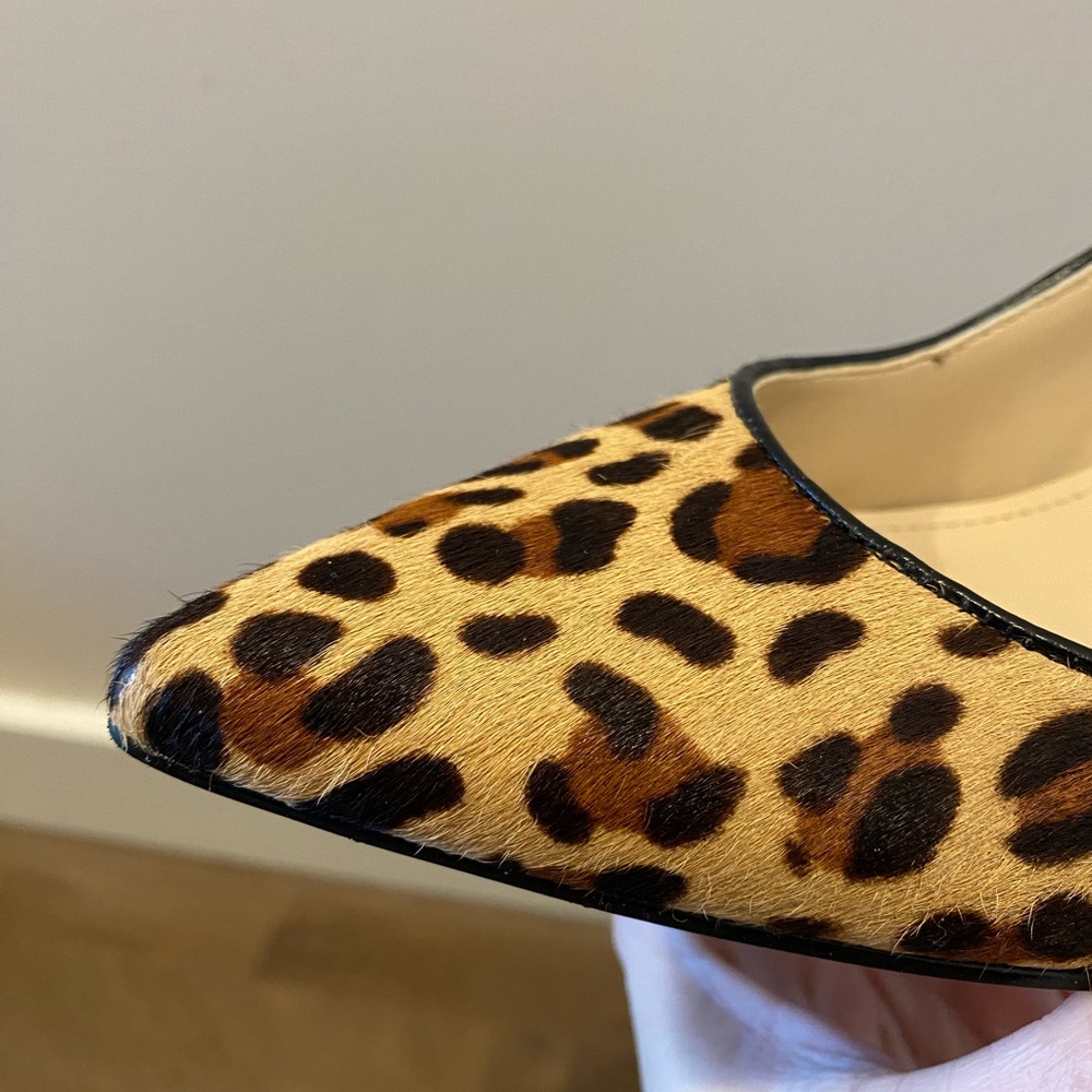 Marc Fisher Faux Fur Leopard Print Chunk Heels - Picture 5 of 6